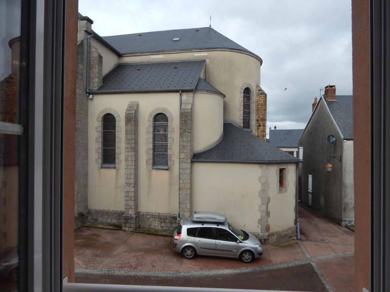 Le Lion D'Or Hotel Ouroux-en-Morvan Exterior photo